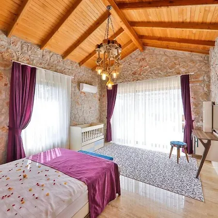 Hotel Yaren / Kalkan 4*